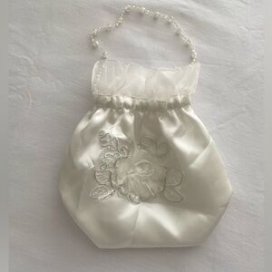 White Satin Bridal Money Bag Purse Pearl Handle Wedding Dollar Dance New